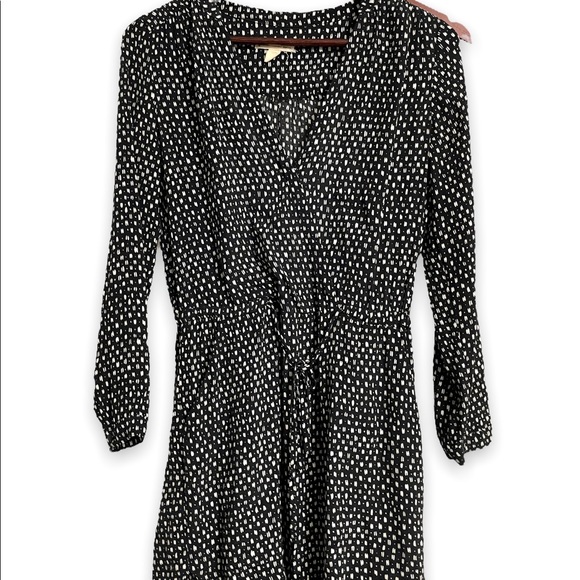 MOVING-SALE Mango wrap dress geometric pattern size 4 - Picture 2 of 5